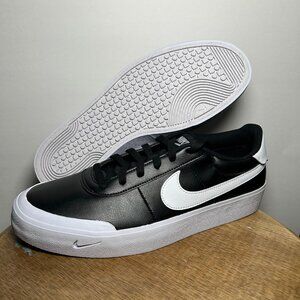 Nike Men's Black and White Low-Top Sneakers